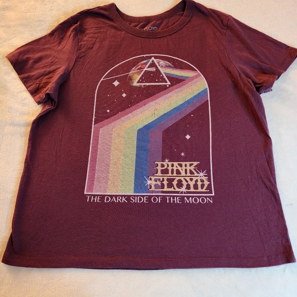 Pink Floyd 2022 Dark Pink Dark Side Of The Moon Size XL Tshirt
